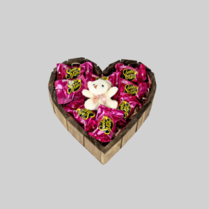 Coração com Pelúcia e Chocolates